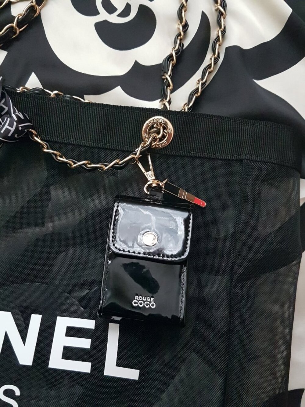 Chanel Black Patent Rouge Coco case